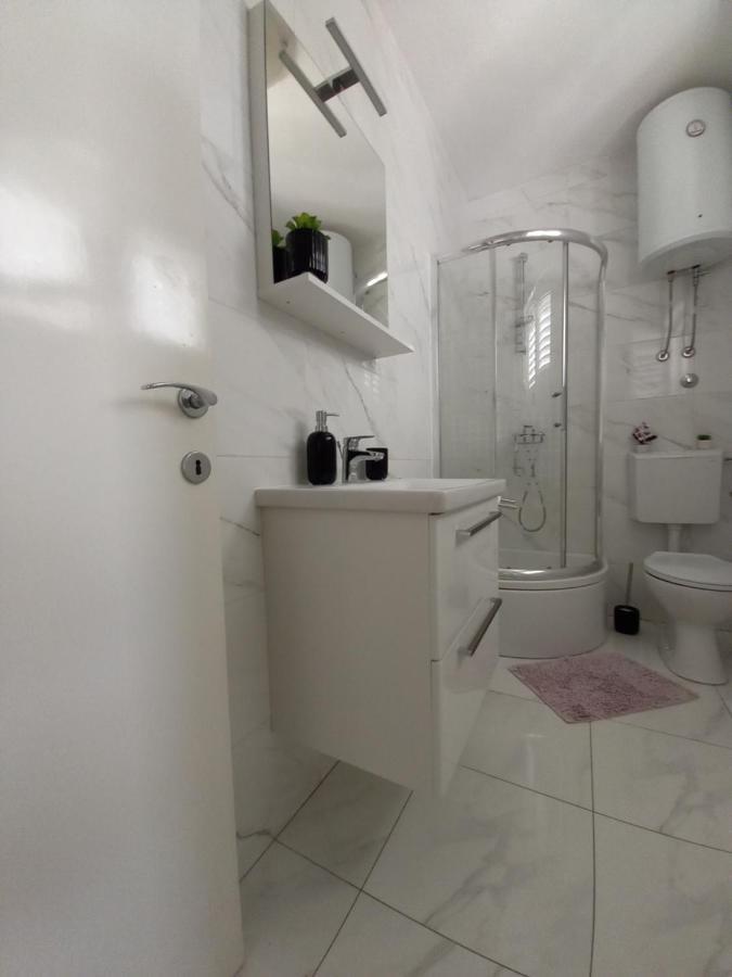Apartman Sara プレコ エクステリア 写真